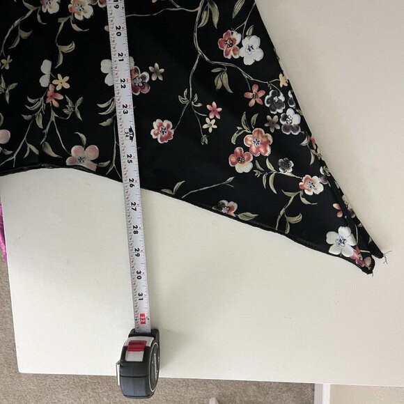 black floral vintage 90s midi skirt with asymmetric hem - Picture 6 of 7